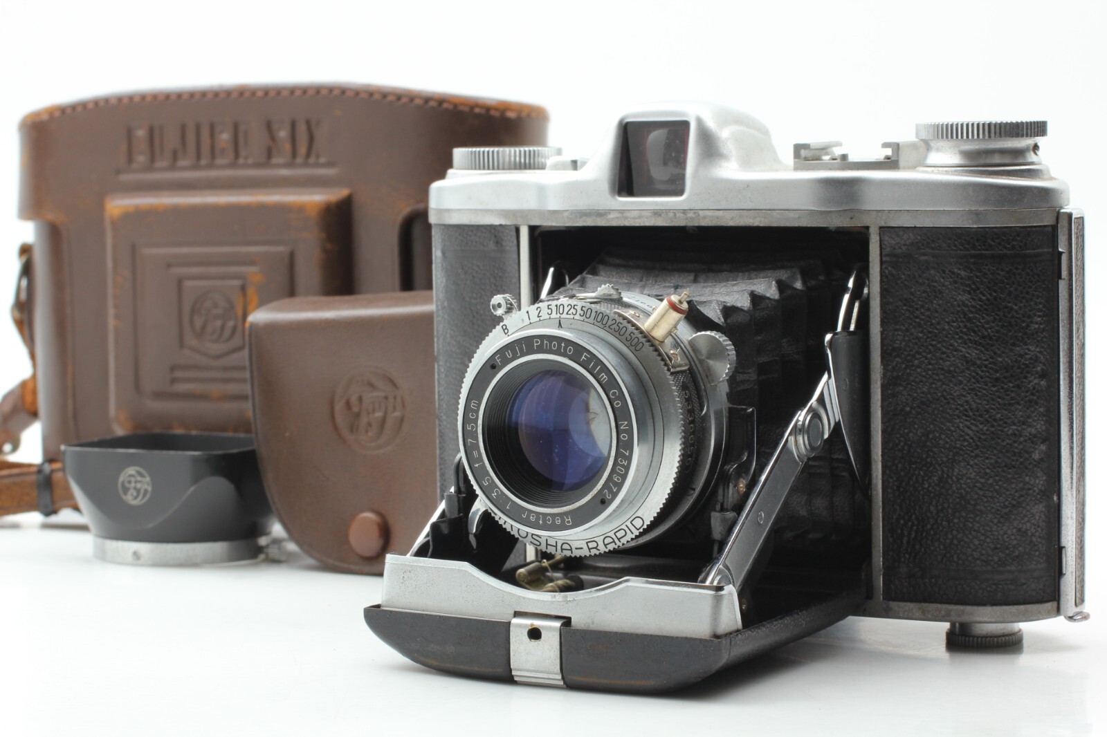 フィルムカメラ Fujica six Fujica Six - Camera-wiki.org - The free camera encyclopedia