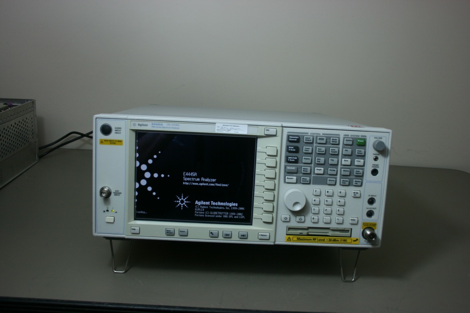 Agilent Keysight E4445A PSA Spectrum Analyzer, 3Hz-13.2Ghz, Calibrated, Warranty