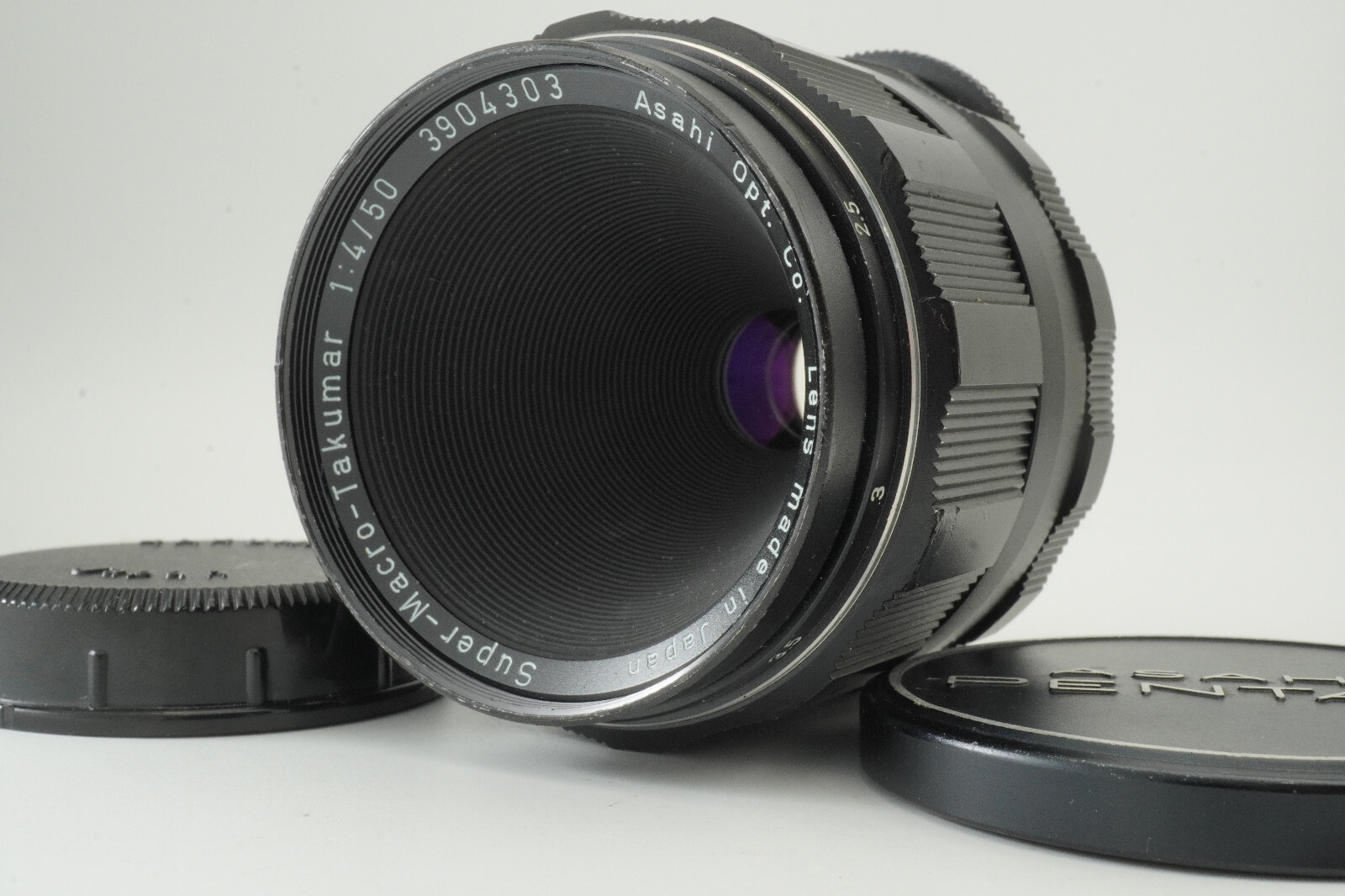 Pentax SMC Super Multi Coated Macro-TAKUMAR 50mm f4 Lens M42