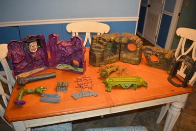 HE-MAN AND FRIENDS MASTERS OF THE UNIVERSE CLASSIC LOT COLLECTION