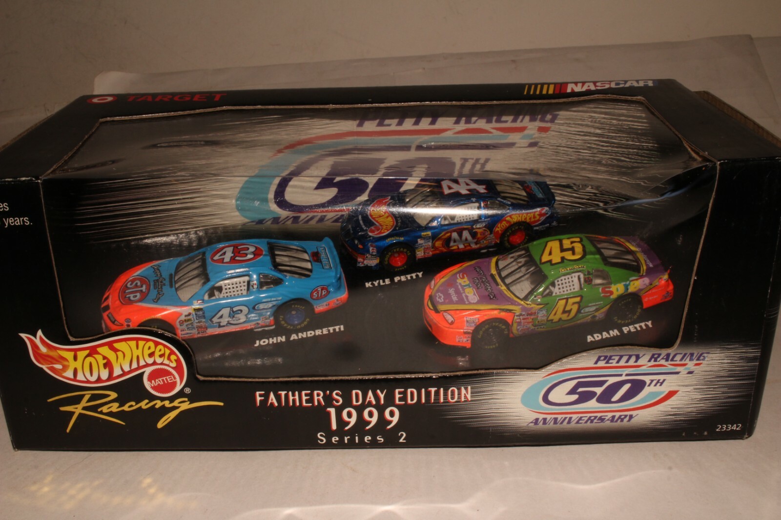 ホットウィール ナスカー PETTY RACING ファーザーズデイエディション UNOPNED 1999 Fathers Day Edition Set of Three NASCAR Hot