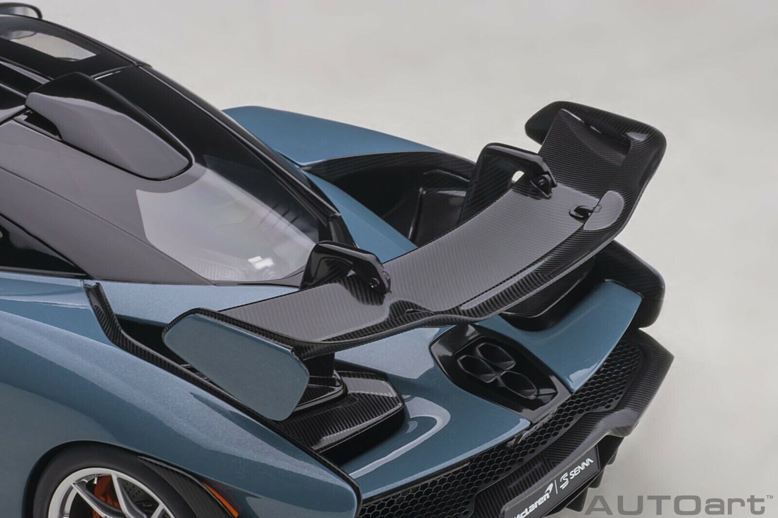 1/18 McLaren Senna (Vision Victory Gray & Black) Model Car