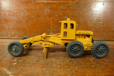 Vintage 1950s Hubley Diesel Motor Grader Blade Die Cast Toy Good Condition