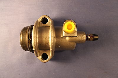 MGB  CLUTCH SLAVE CYLINDER 1962  GSY106 1962 - 1981    free delivery    also MGA