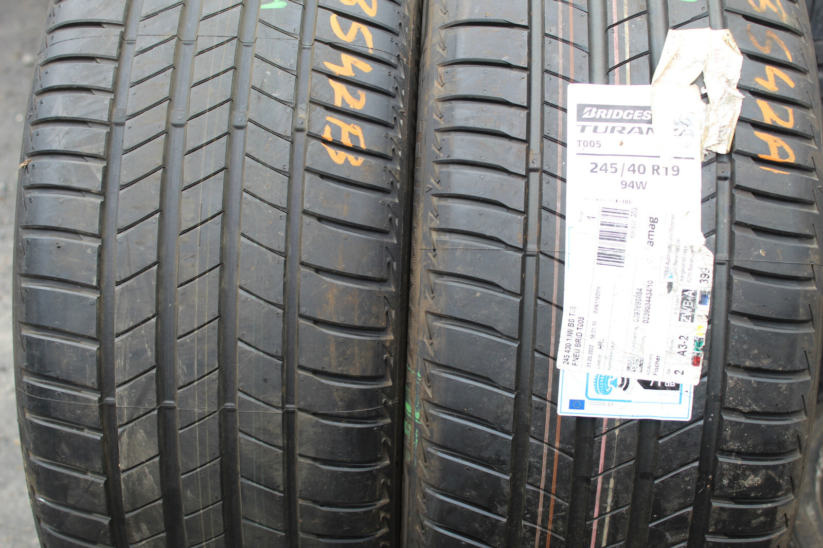 New 245 40 19 Bridgestone, Turanza T005, 94W, x2 A Pair (F1_tyres) L3542