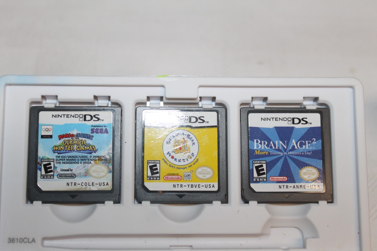 Nintendo DS Game Cartridges Lot of 11 w/Storage Cases (2) Super Mario Bros.