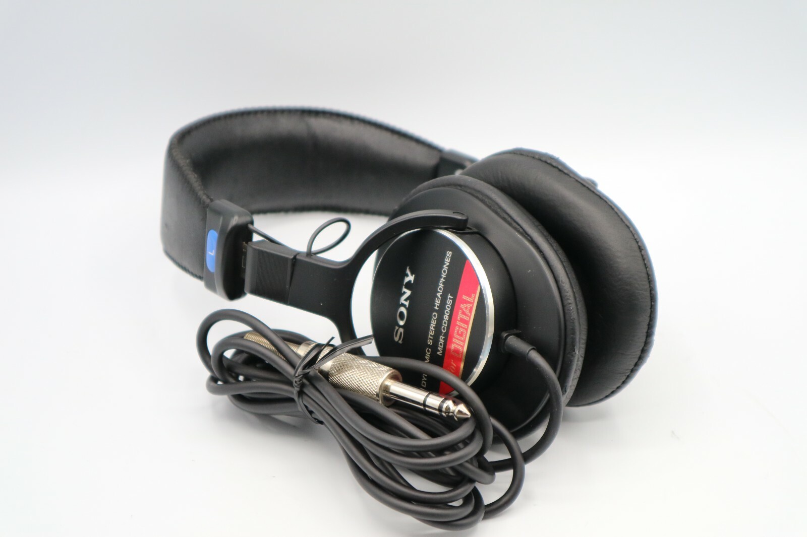 SONY　MDR-CD900ST Amazon.com: Sony MDR-CD900ST Studio Monitor Stereo