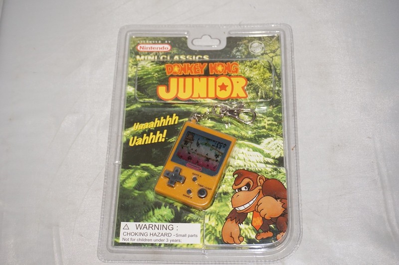 ドンキーゴングＪｒ． ミニクラシックス Mini Classics Donkey Kong Junior Official Nintendo Keychain
