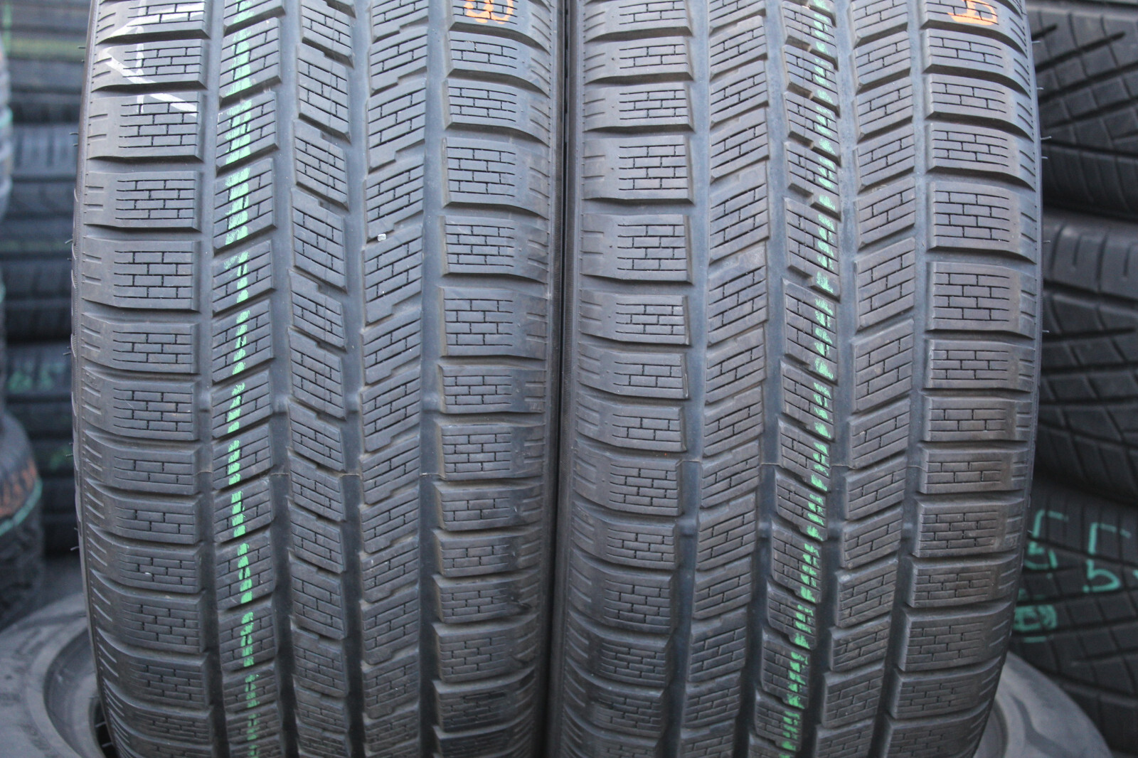 225 40 18 Pirelli, Winter, N3, XL, M+S, 92V, x2 A Pair 8.0mm (F1_tyres) L3082