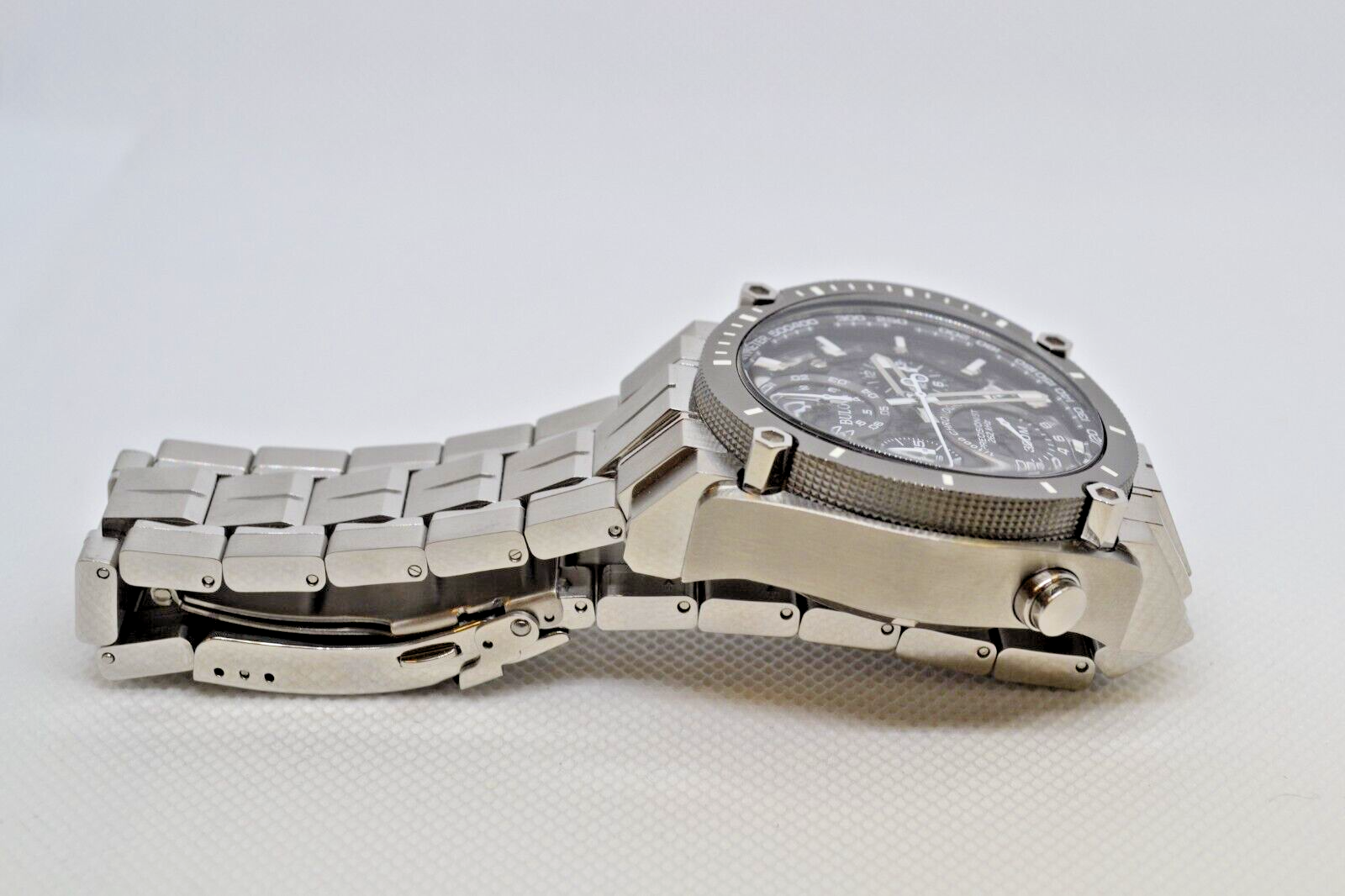 Pre-owned Bulova Precisionist Chronograph Stainless Steel Quartz Men's Watch 98b405 /