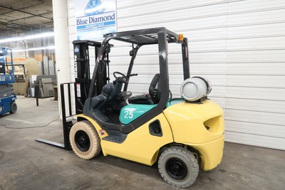2011' Komatsu FG25T-16, 5,000# Pneumatic Forklift, DUAL Fuel, Low Hours, Toyota