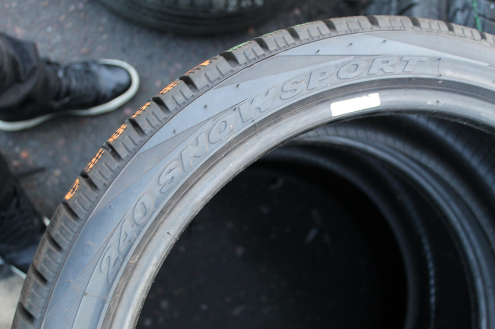 225 40 18 Pirelli, Winter, N3, XL, M+S, 92V, x2 A Pair 8.0mm (F1_tyres) L3082