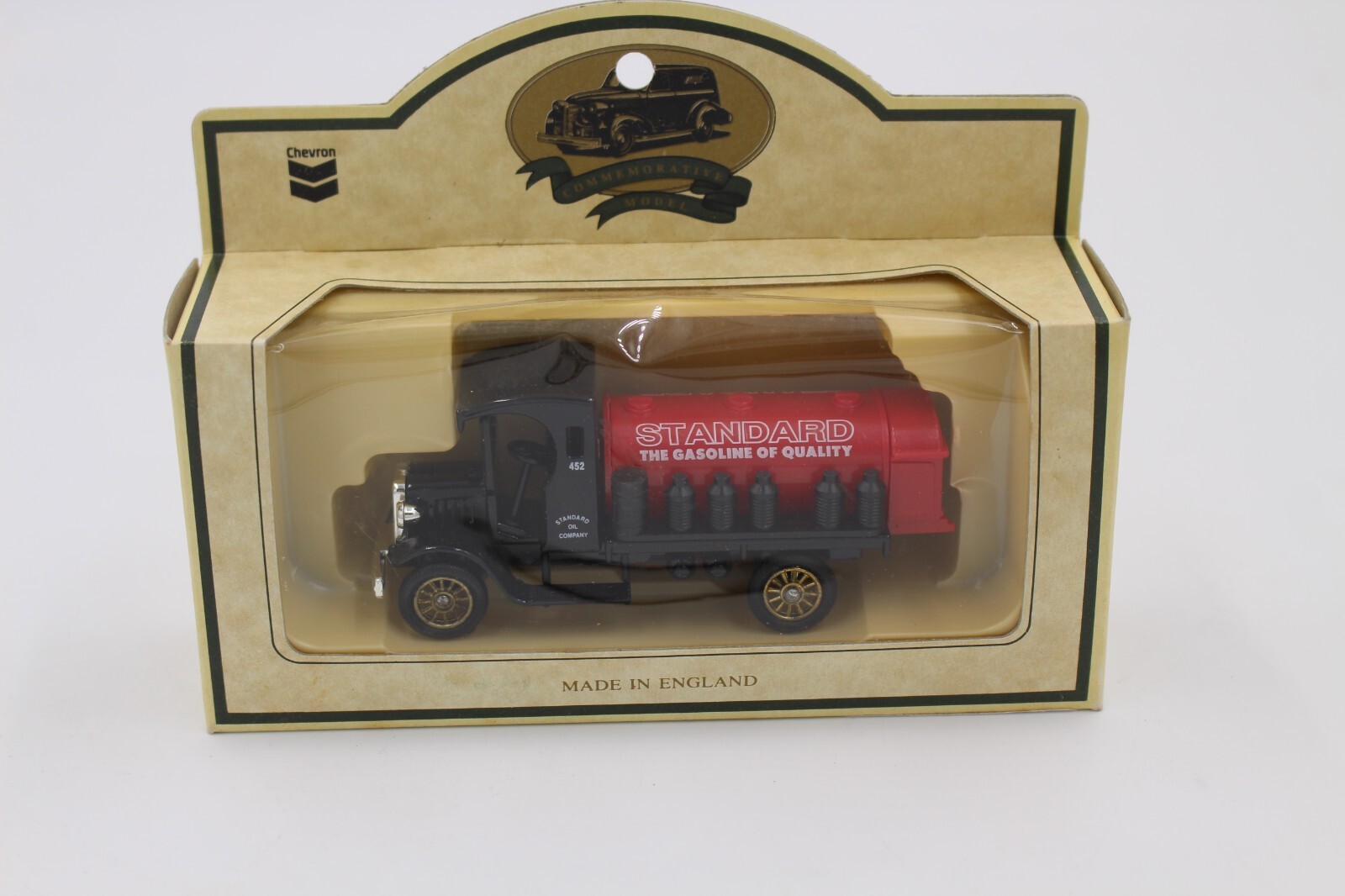 コレクション 1962's CHEVRON GAS&OIL CO, LOT OF 3 MADE IN ENGLAND CHEVRON COMMEMORATIVE MODEL DIECAST