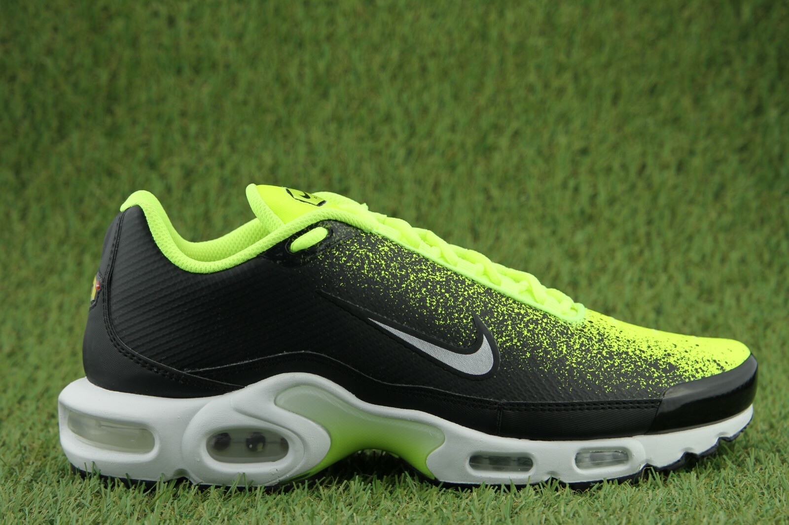 Nike Air Max Plus TN SE Herren Schuhe Sneaker Running Nike Nike Air Max 97 BG Schuhe weiß | Herren|Damen Sneaker