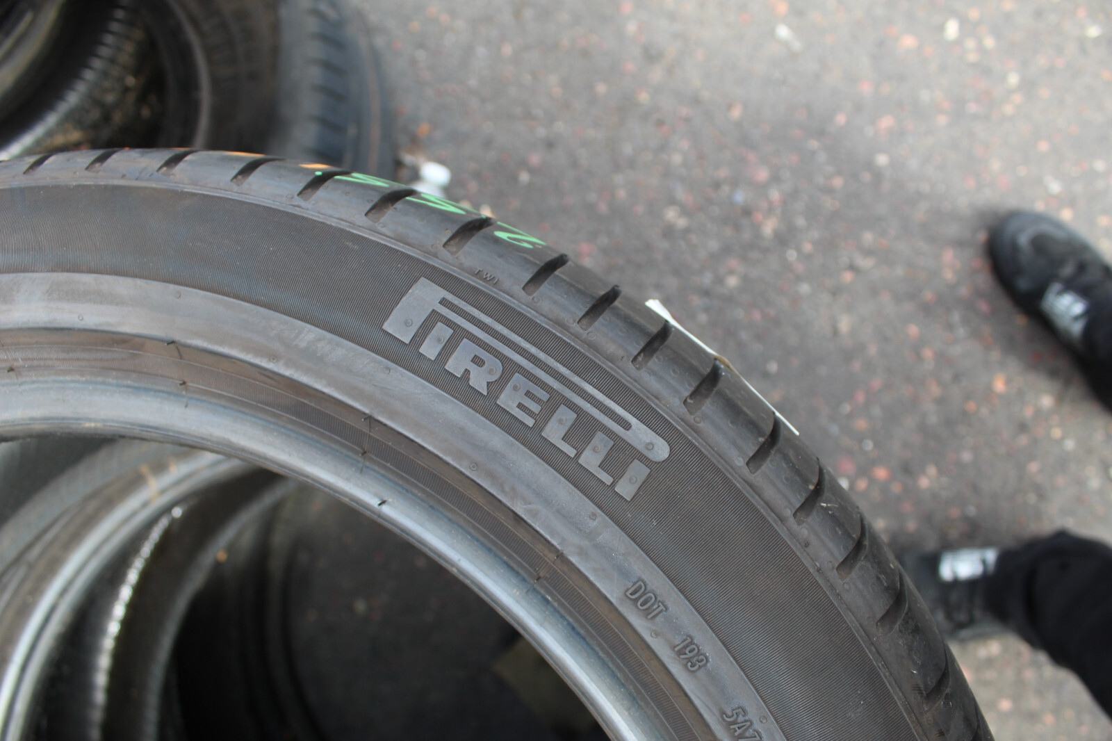255 45 19 Pirelli, Scorpion TM, 100V, x2 A Pair 5.8mm (F1_tyres) L2676