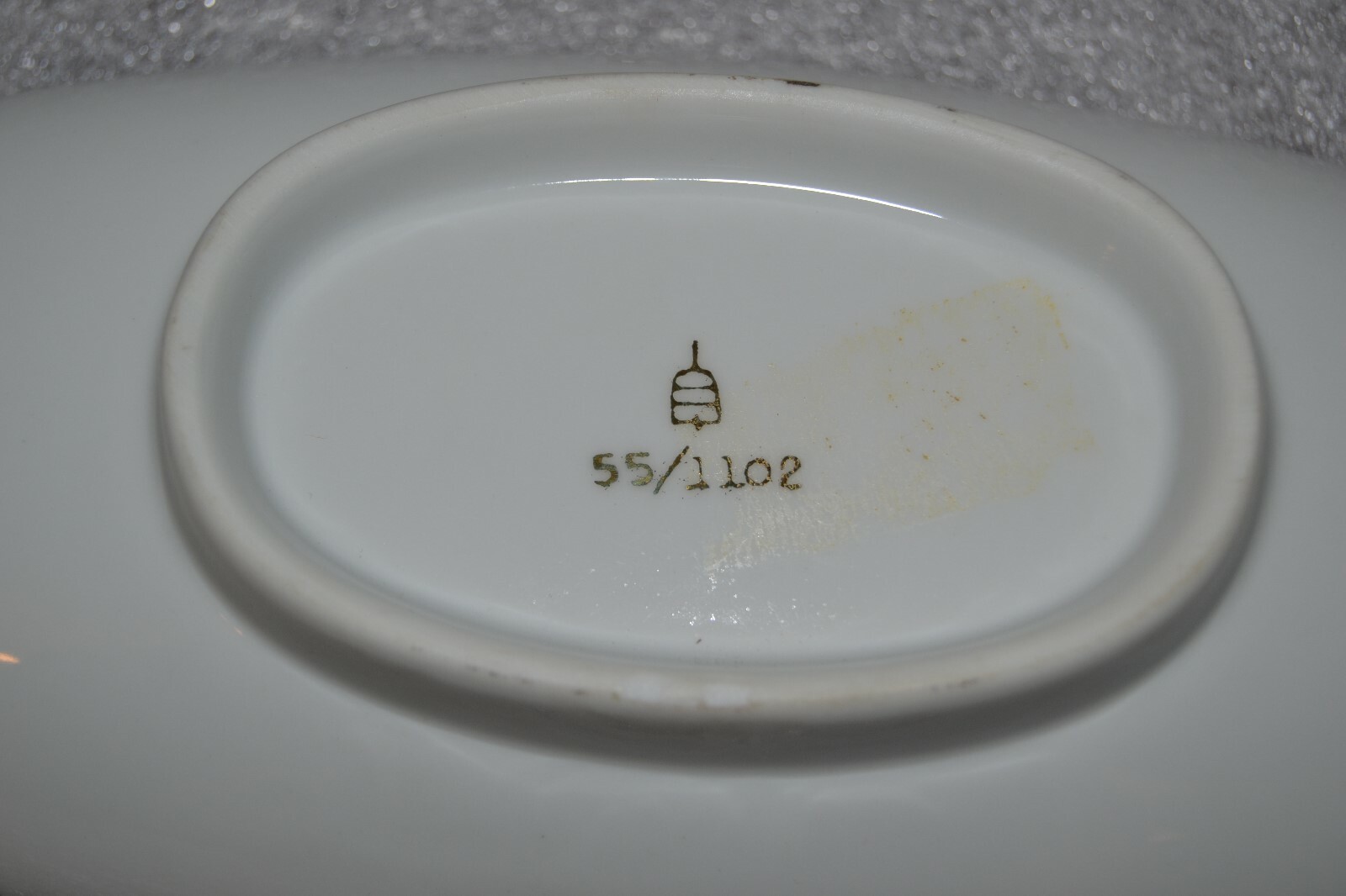 Royal Vienna Porcelain Courting Couples Celery Dish Beehive Mark 55 1102    t3