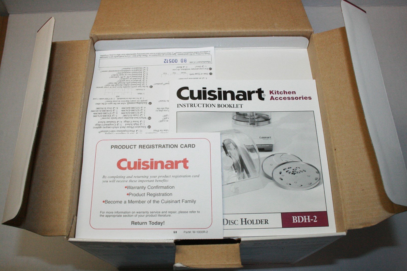 New Cuisinart BDH-2 Blade and Disc Holder w/ Child Safety Lock Storage Case