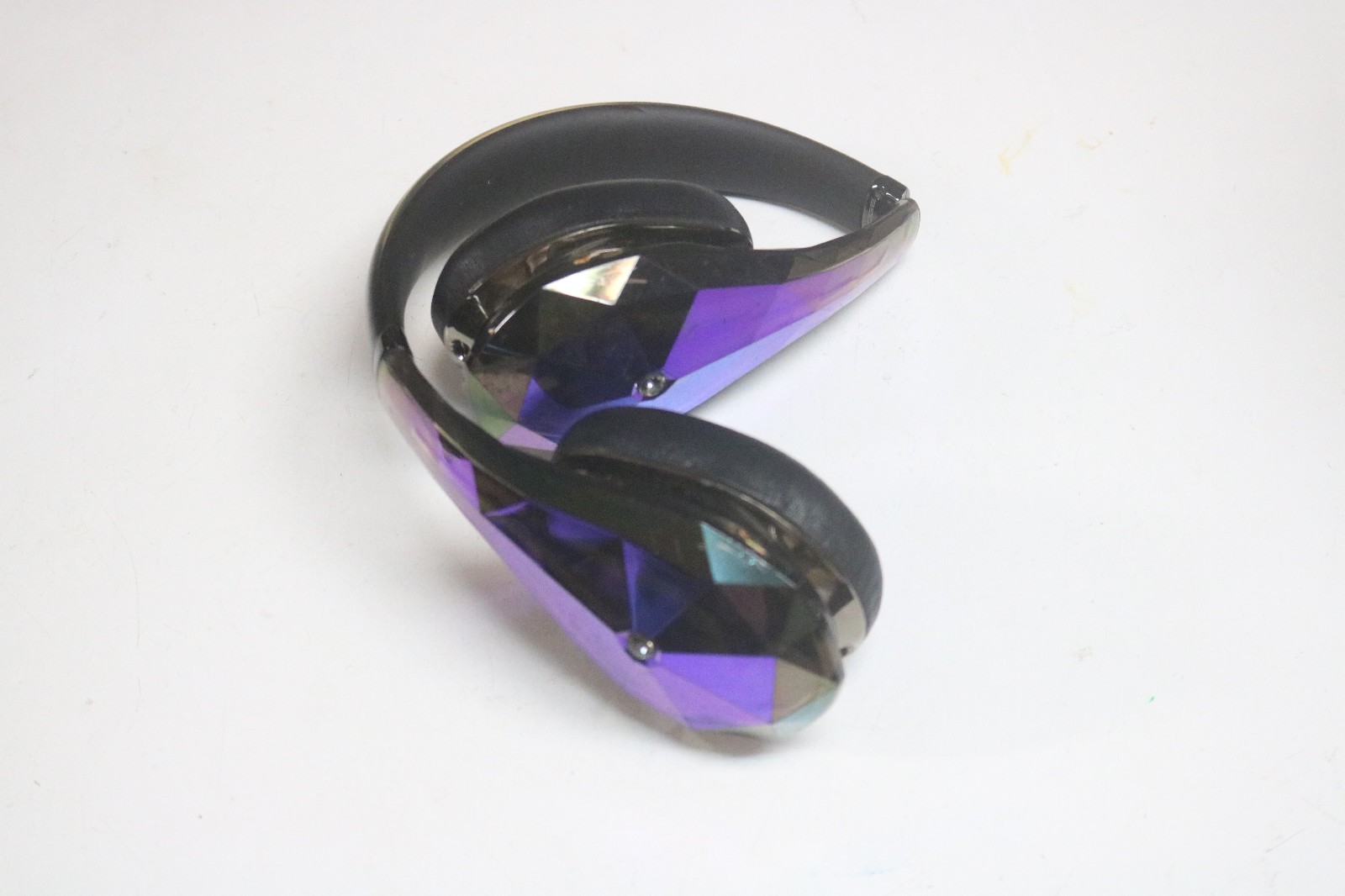 MONSTER★DIAMOND TEARS★ Shop Monster Diamond Tears Edge On Ear Headphones Crystal