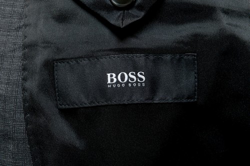 Pre-owned Hugo Boss "reymond/wenten" Men's 100% Wool Plaid Dark Gray Two Button Suit