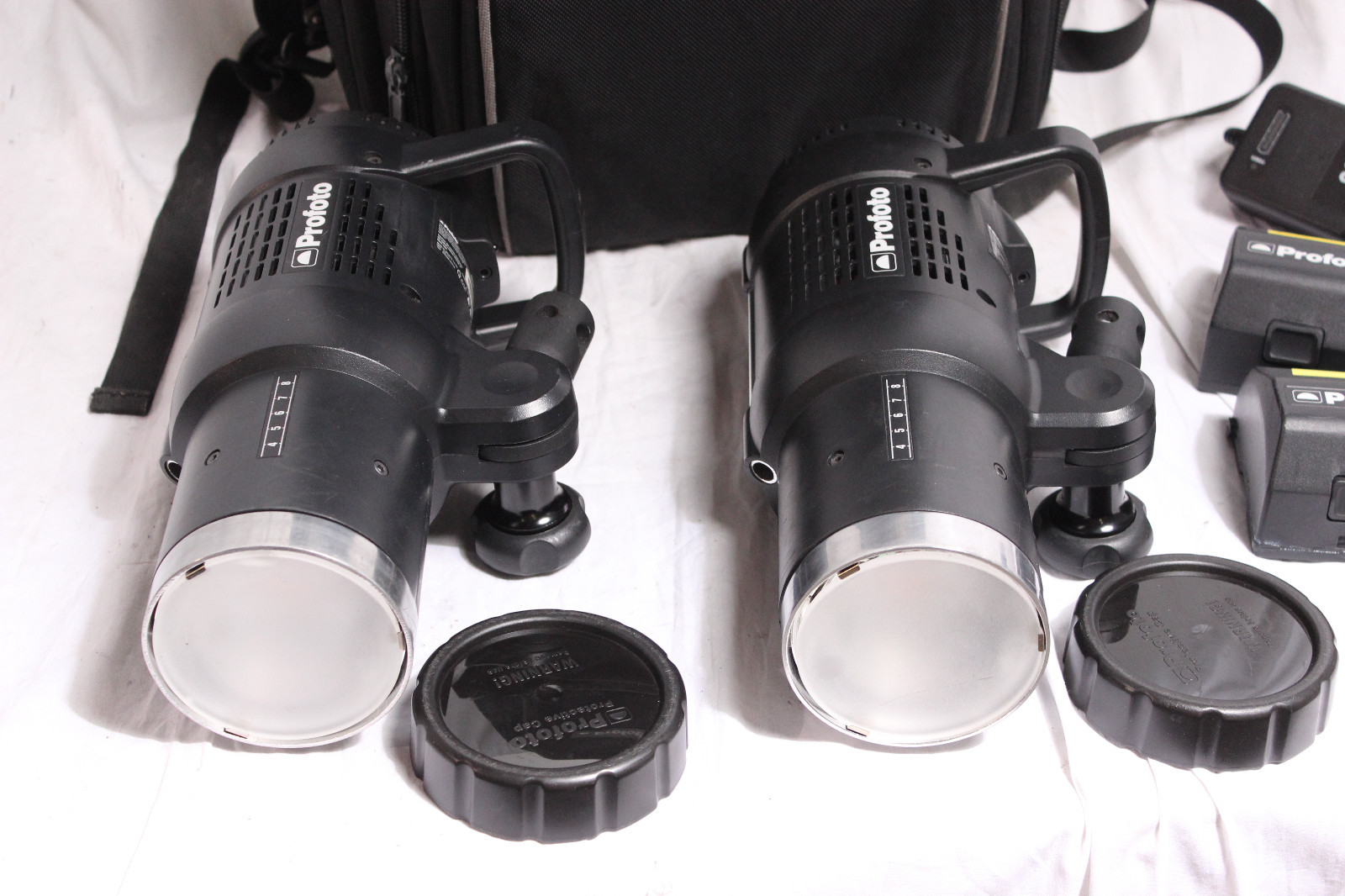 Profoto B1 500 AirTTL 2-Light Location Kit with Backpack and four batteries #3