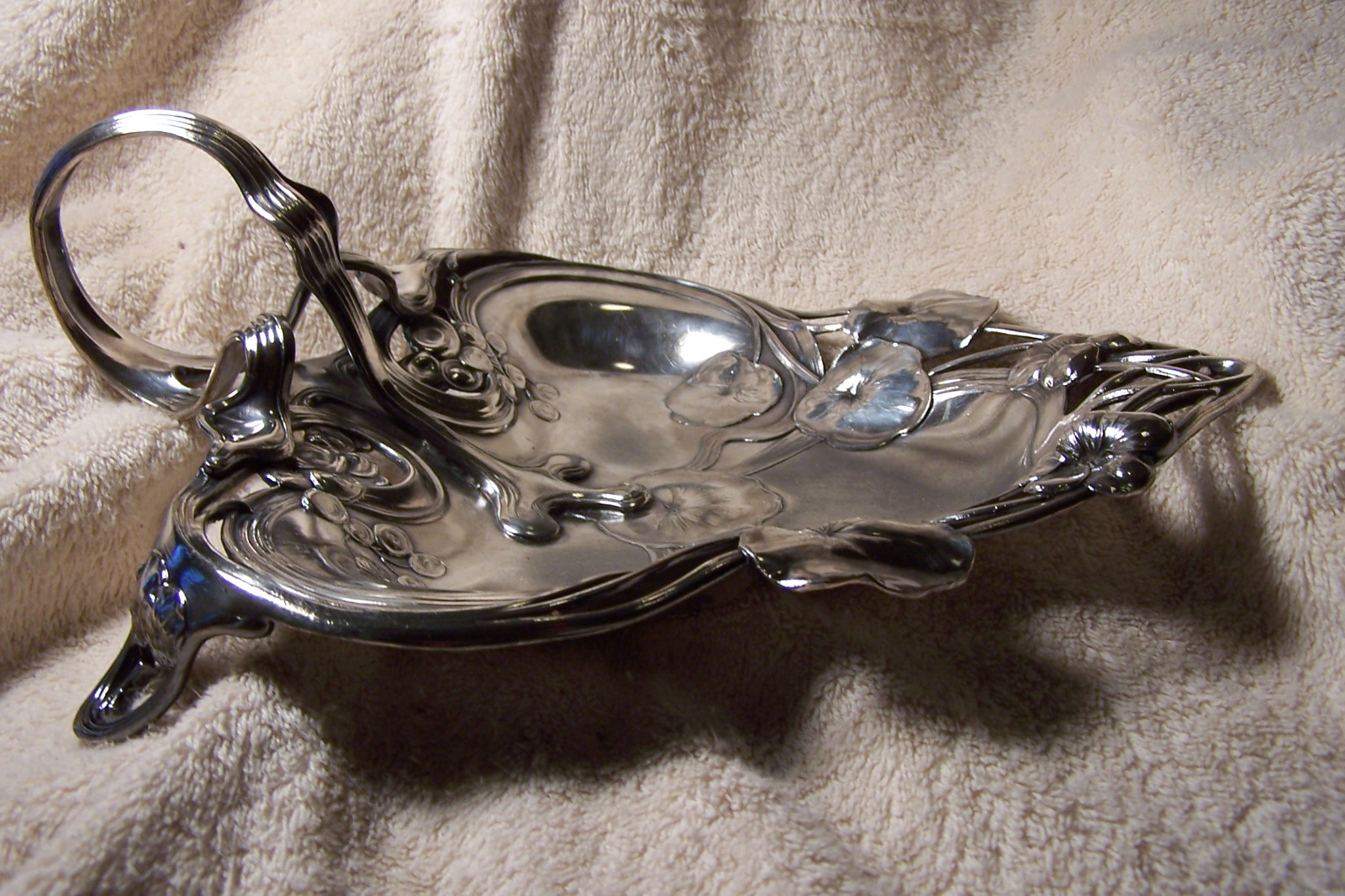 WMFB Art Nouveau Plate Card Tray Lotus 12