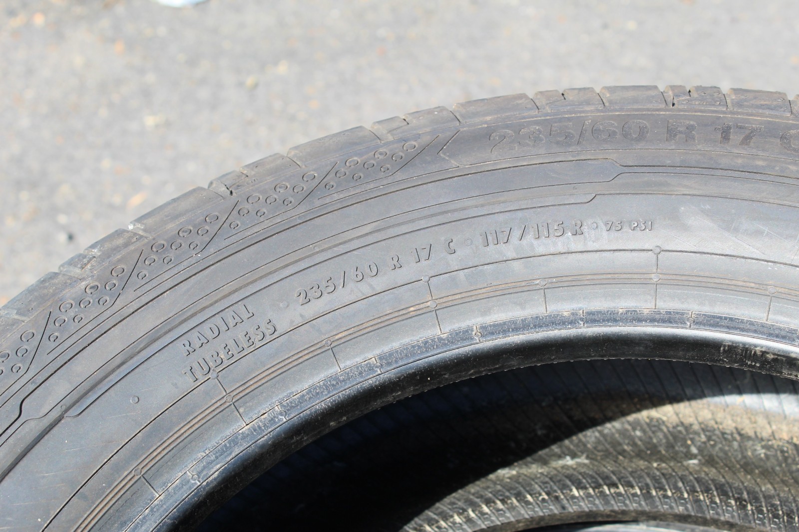 New 235 60 17C Continental, CVC 200, 117/115R, x1 Tyre (F1_tyres) L3575