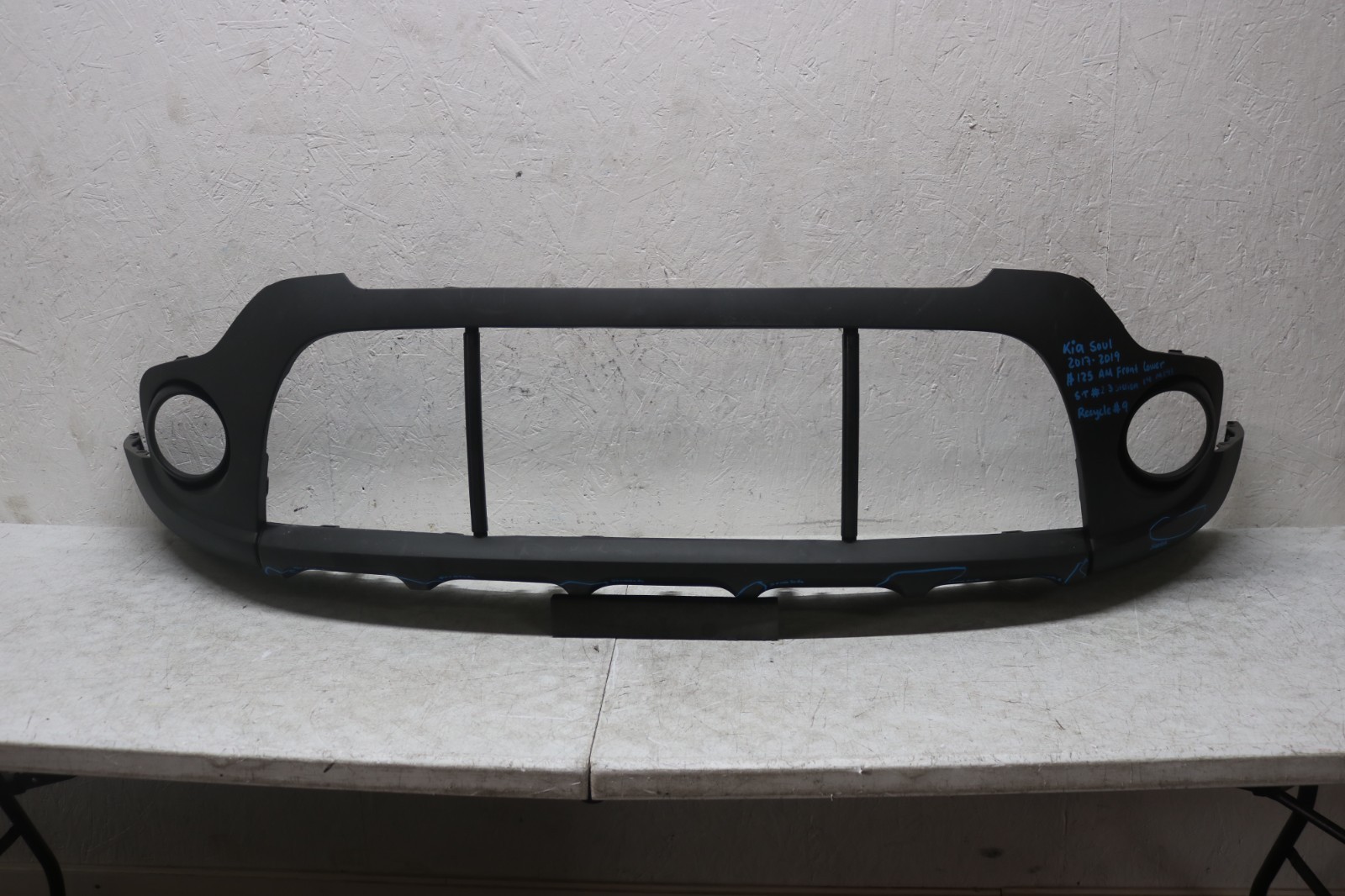 2017 2019 KIA SOUL FRONT LOWER BUMPER COVER