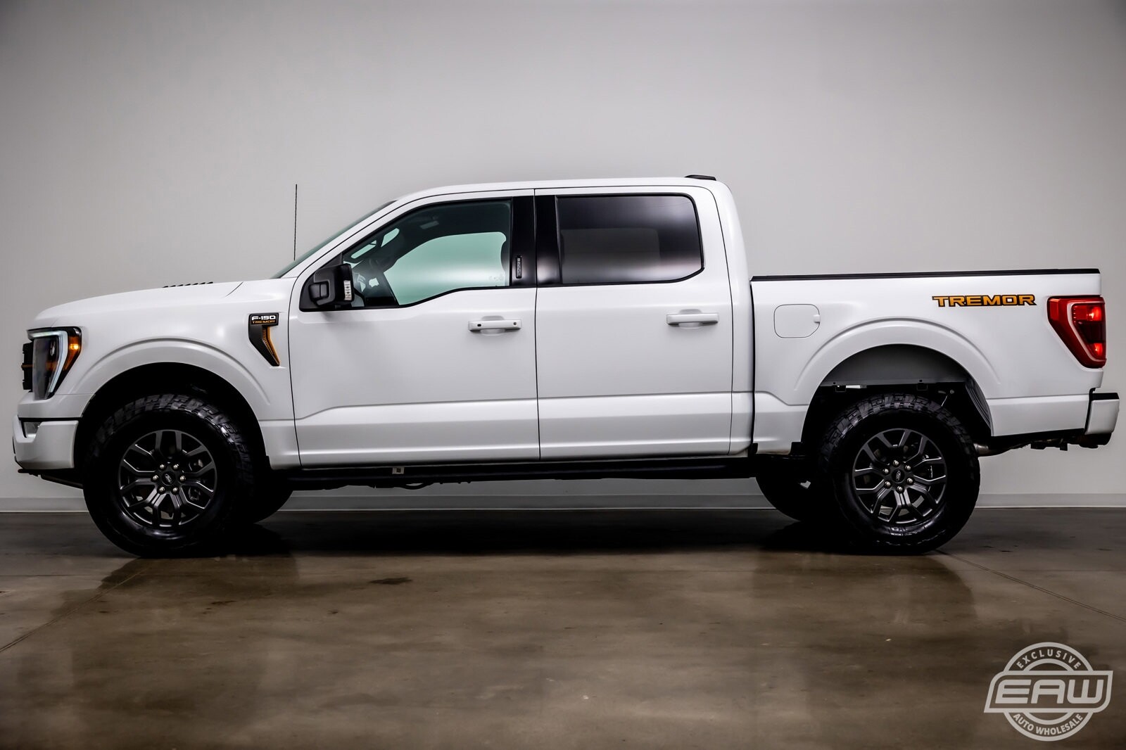 2022 Ford F-150 Tremor 4116 Miles Oxford White Crew Cab Pickup Regular