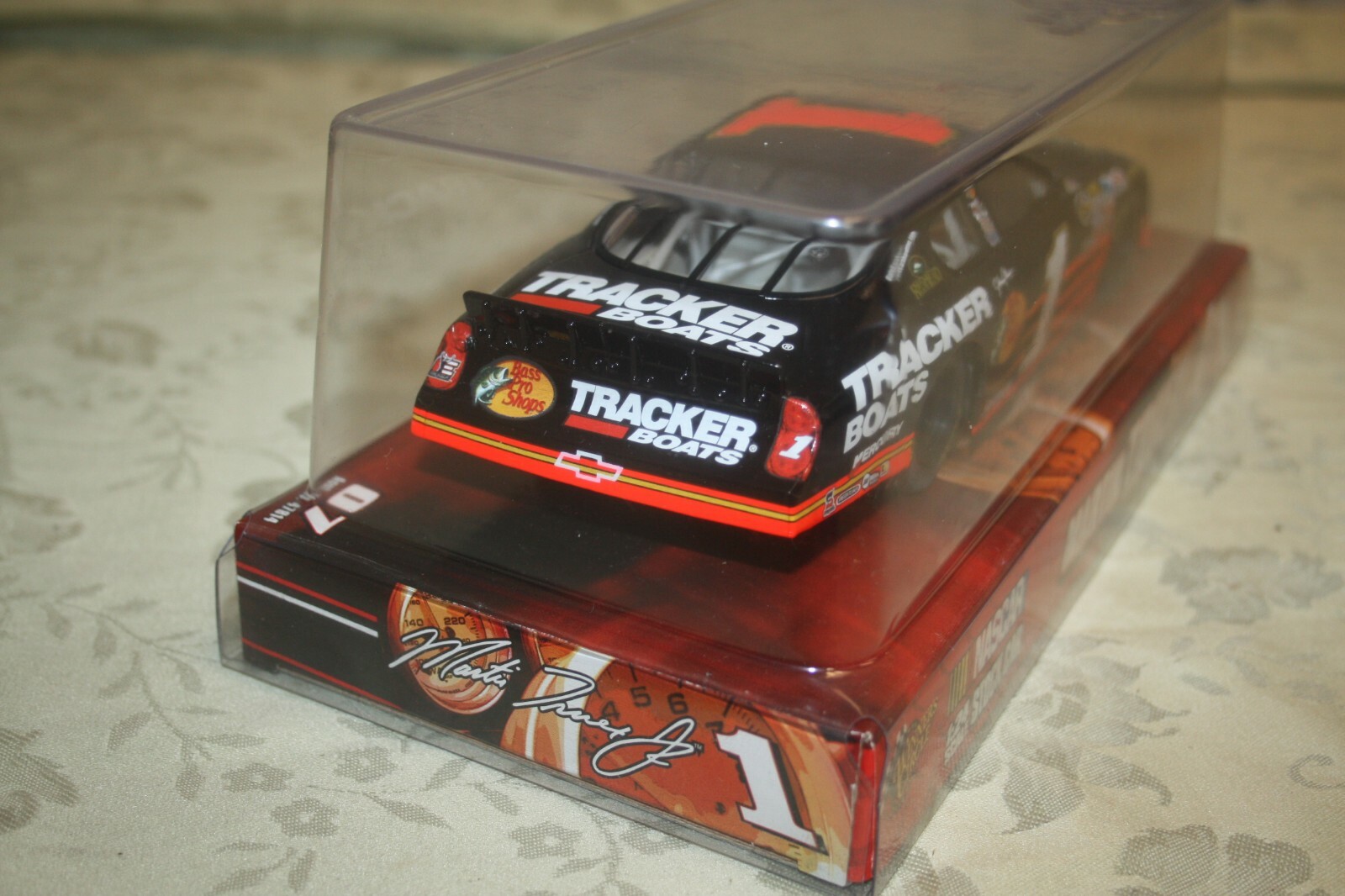 Winner's Circle NASCAR #1 Martin Truex Jr Bass Pro Shop 1:24