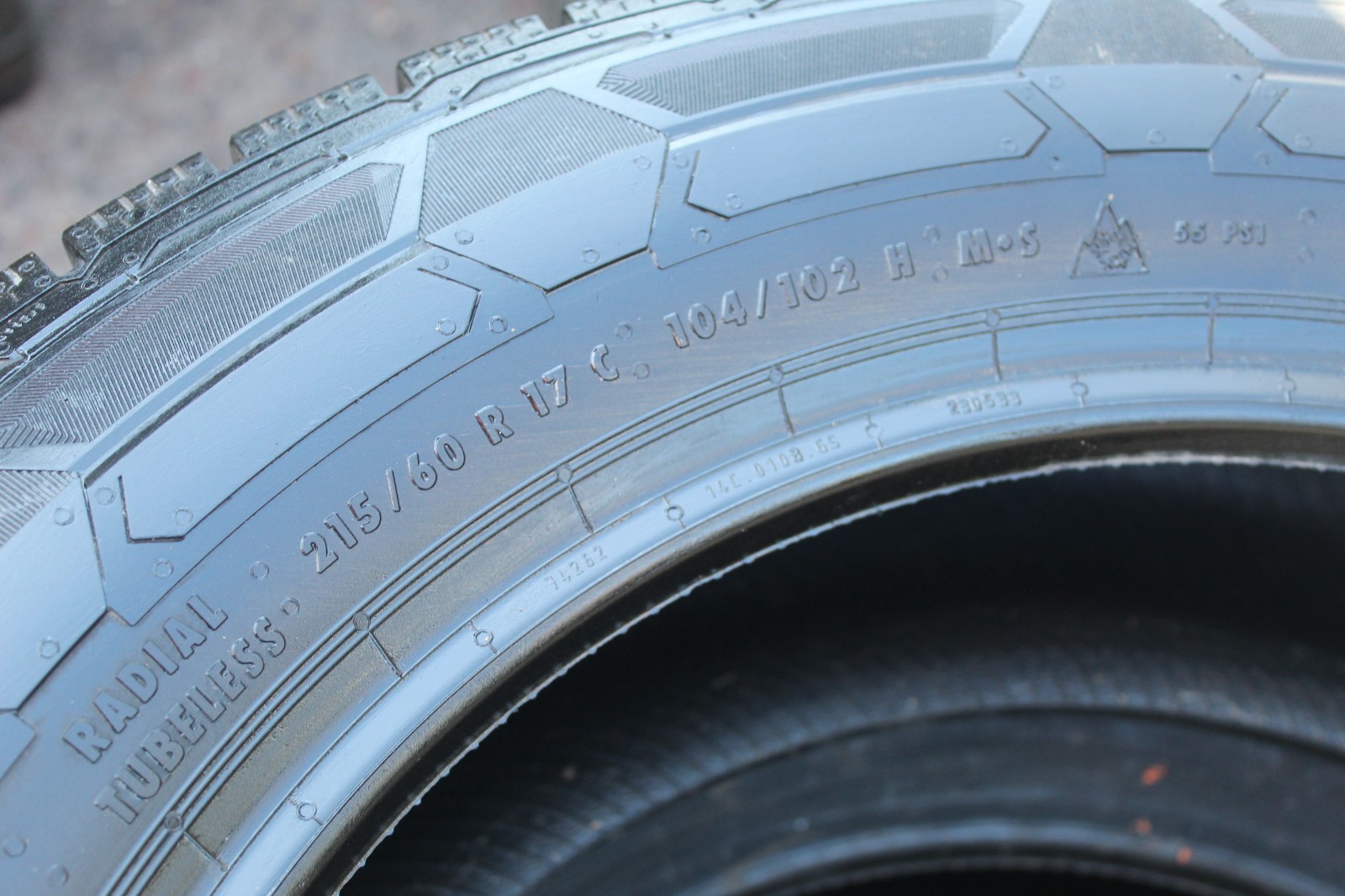 New 215 60 17C Continental, Winter, M+S, 104/102H x1 Tyre (F1_tyres) L3946