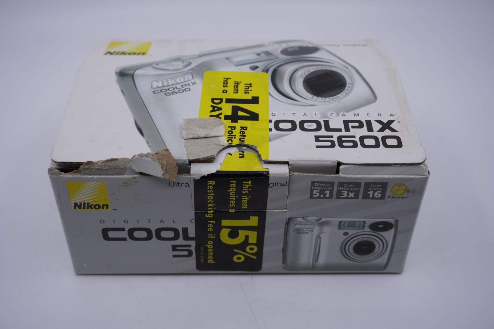 NIKON Coolpix 5600 Original box w/ Cables, Manual *READ* (No