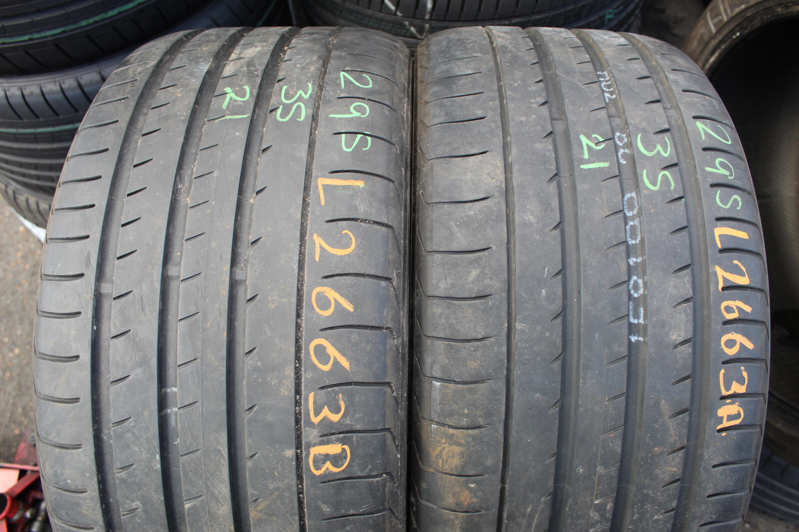 295 35 21 Yokohama, XL, N2, 107Y, x2 A Pair 6.5mm (F1_tyres) L2663