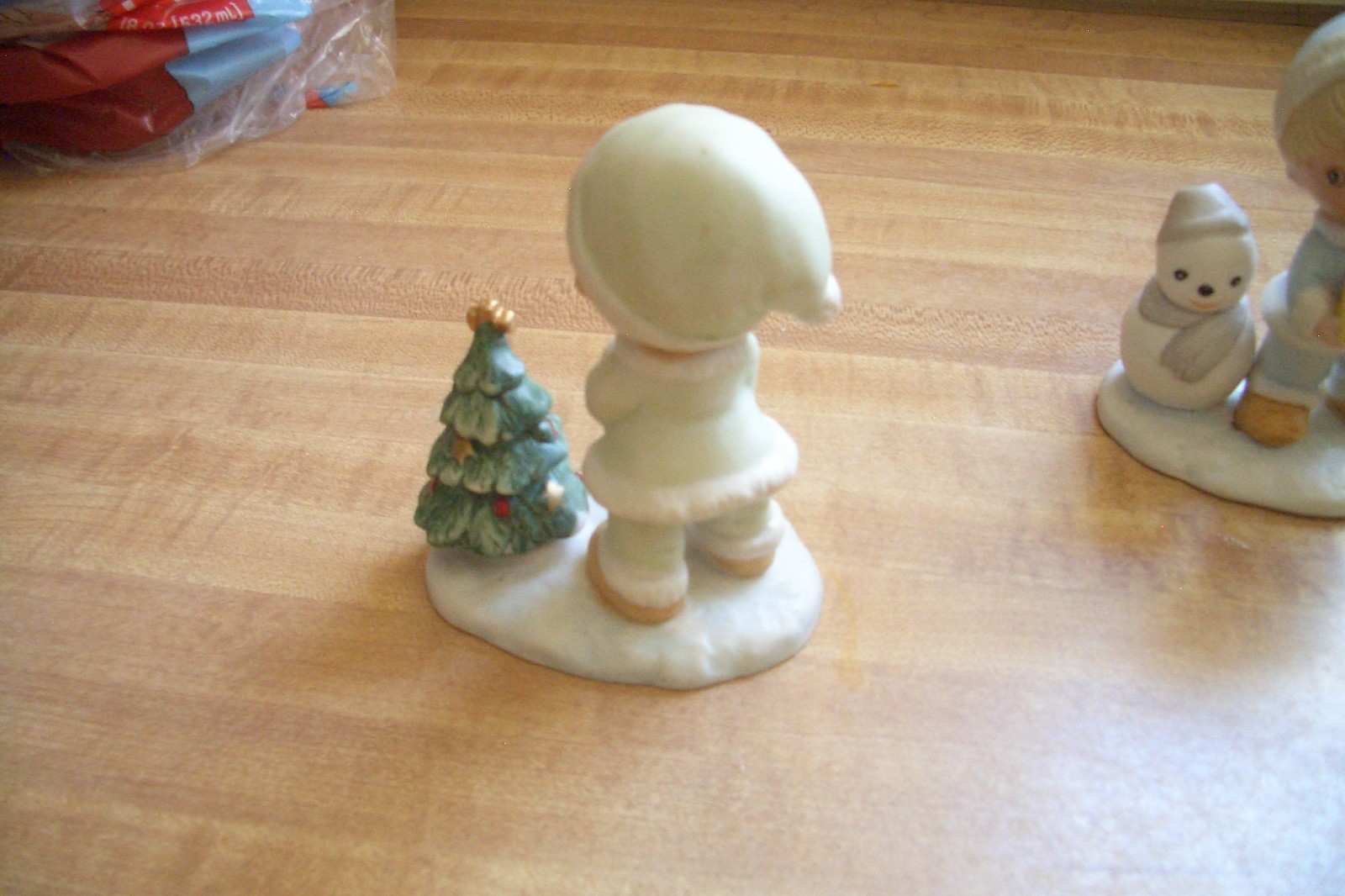 VTG Homco Set 3 Children Figurines 5613 Snowman / Christmas Tree / Bag of Toys