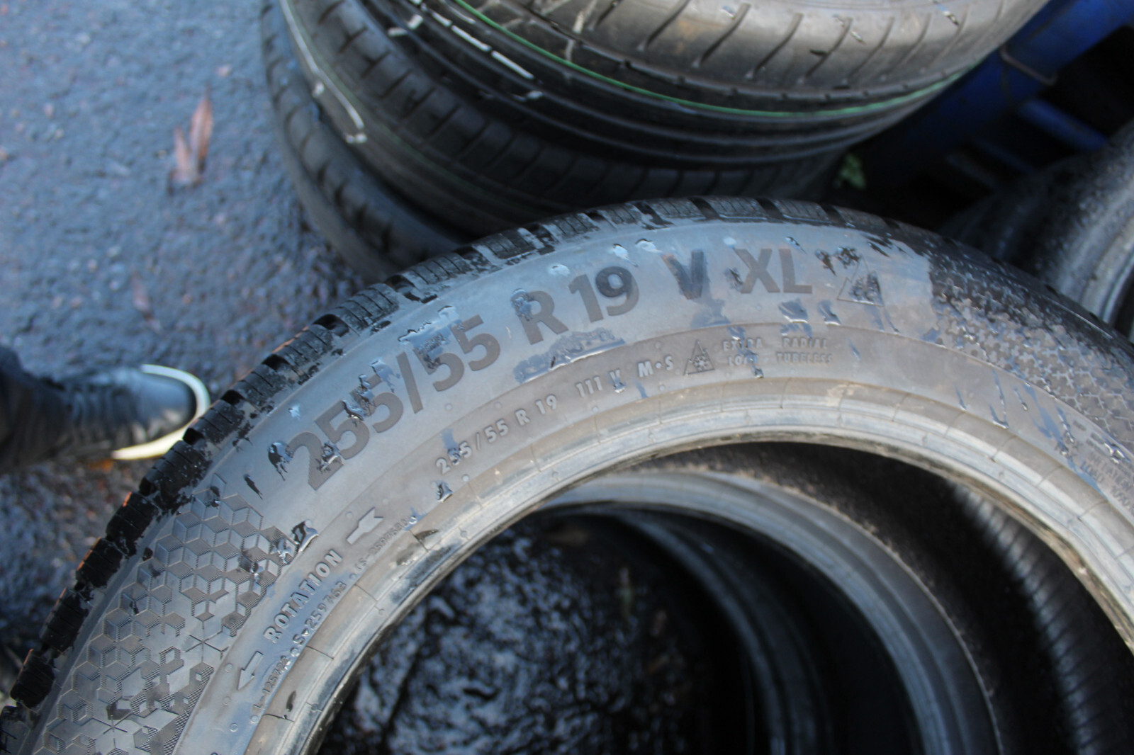 255 55 19 Continental, Winter XL, M+S, 111V, x2 A Pair 7.5mm (F1_tyres) FO L2998