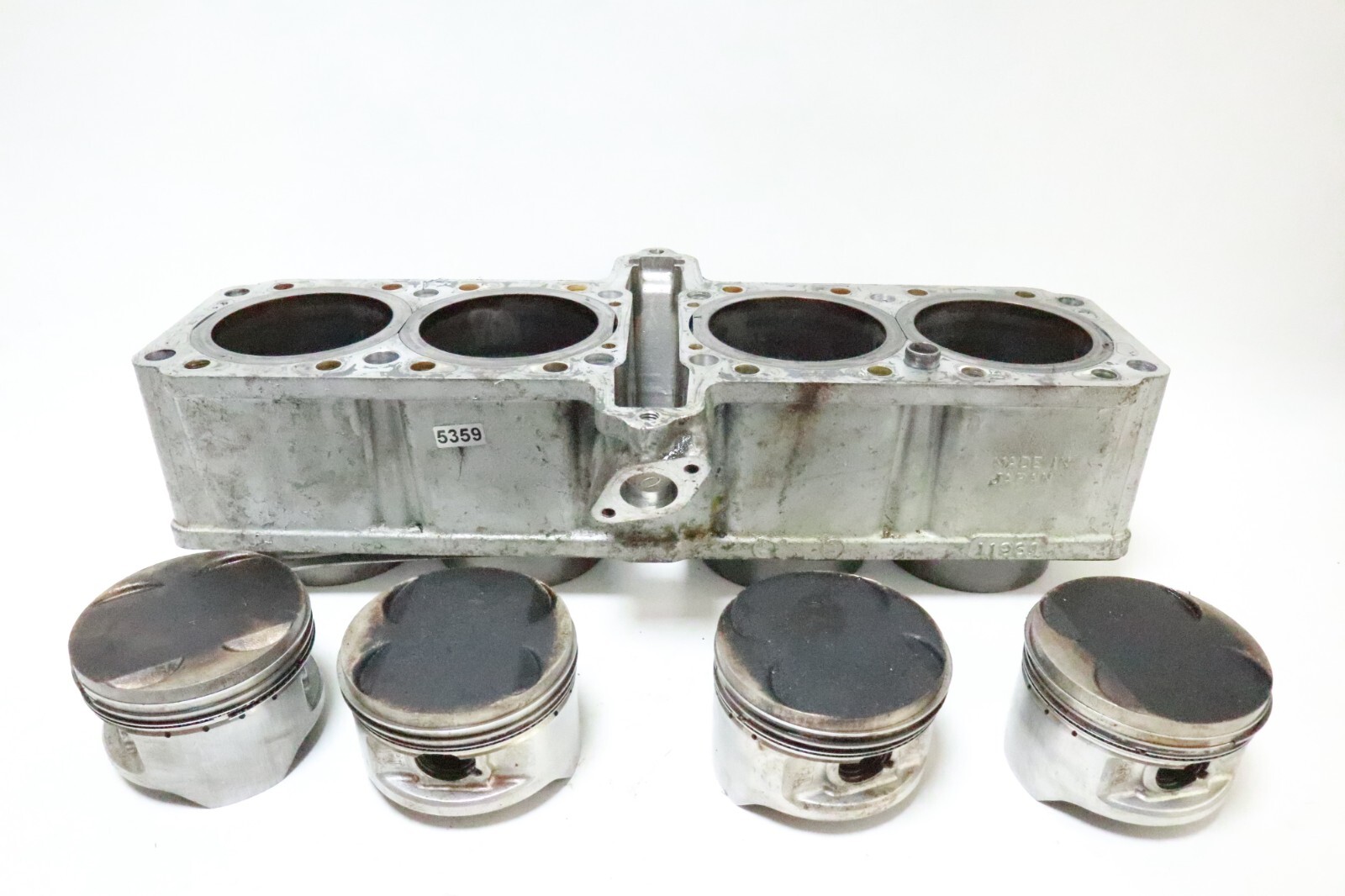86-01 Kawasaki Voyager ZG1200 XII Cylinder with Pistons | eBay 86-01 Kawasaki Voyager ZG1200 XII Cylinder with Pistons | eBay
