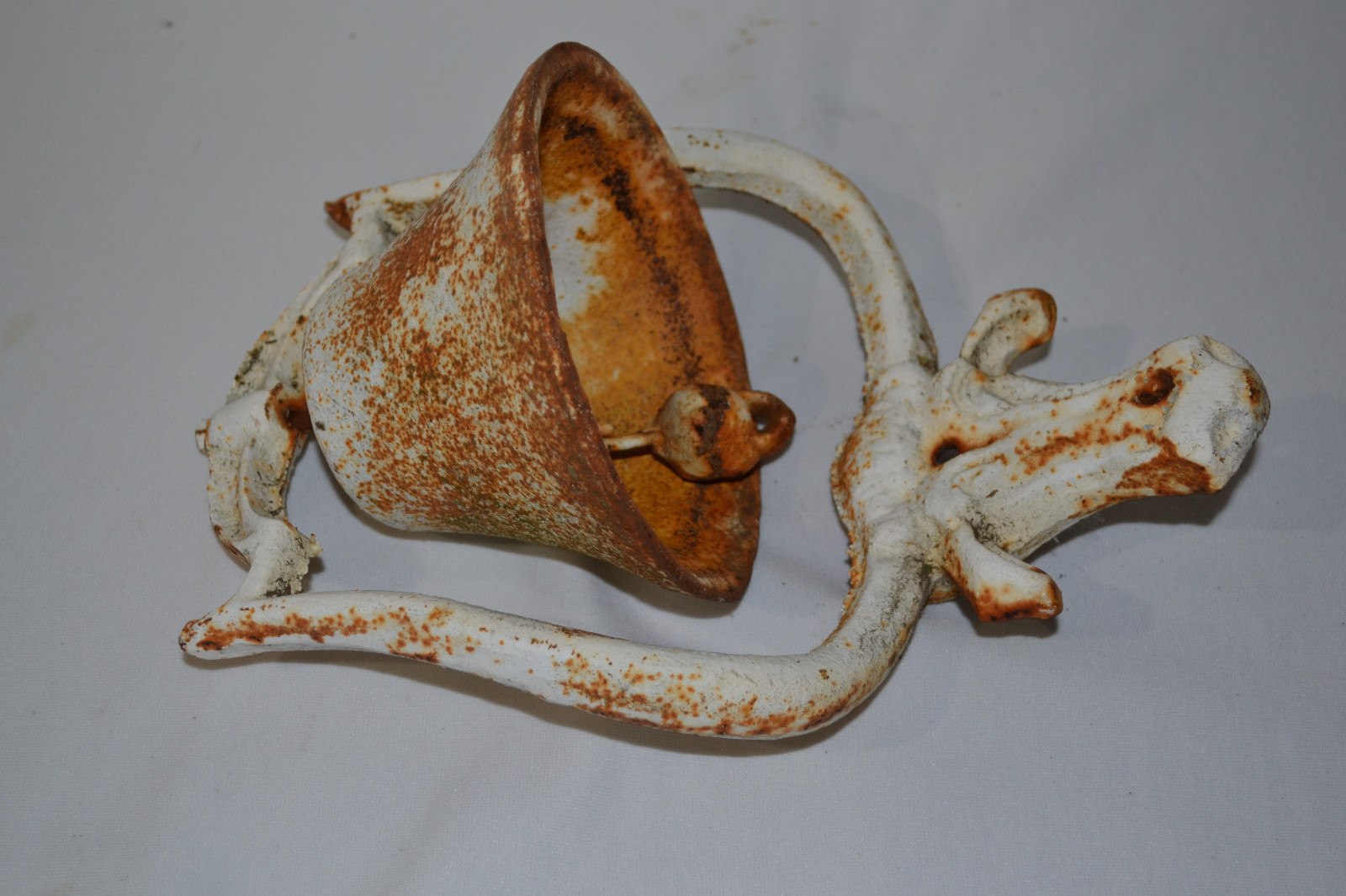 Vintage Cast Iron Texas Longhorn Steer Bull Cow Dinner Bell Wall Mount