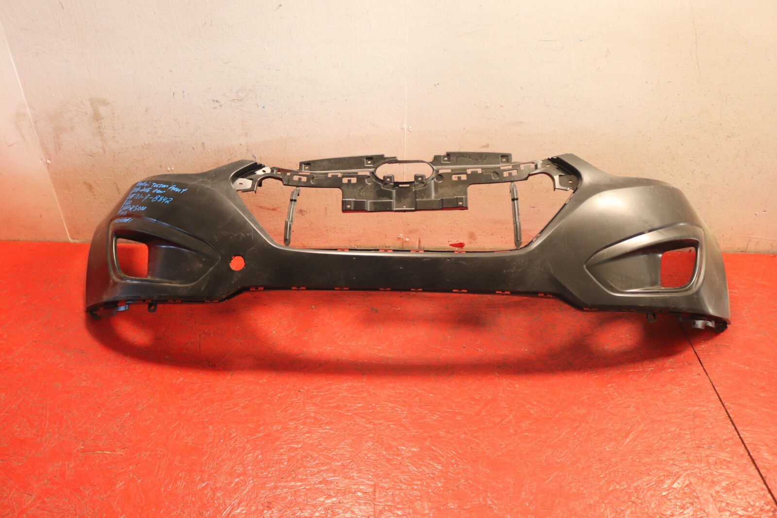2010 2015 HYUNDAI TUCSON FRONT BUMPER COVER OEM