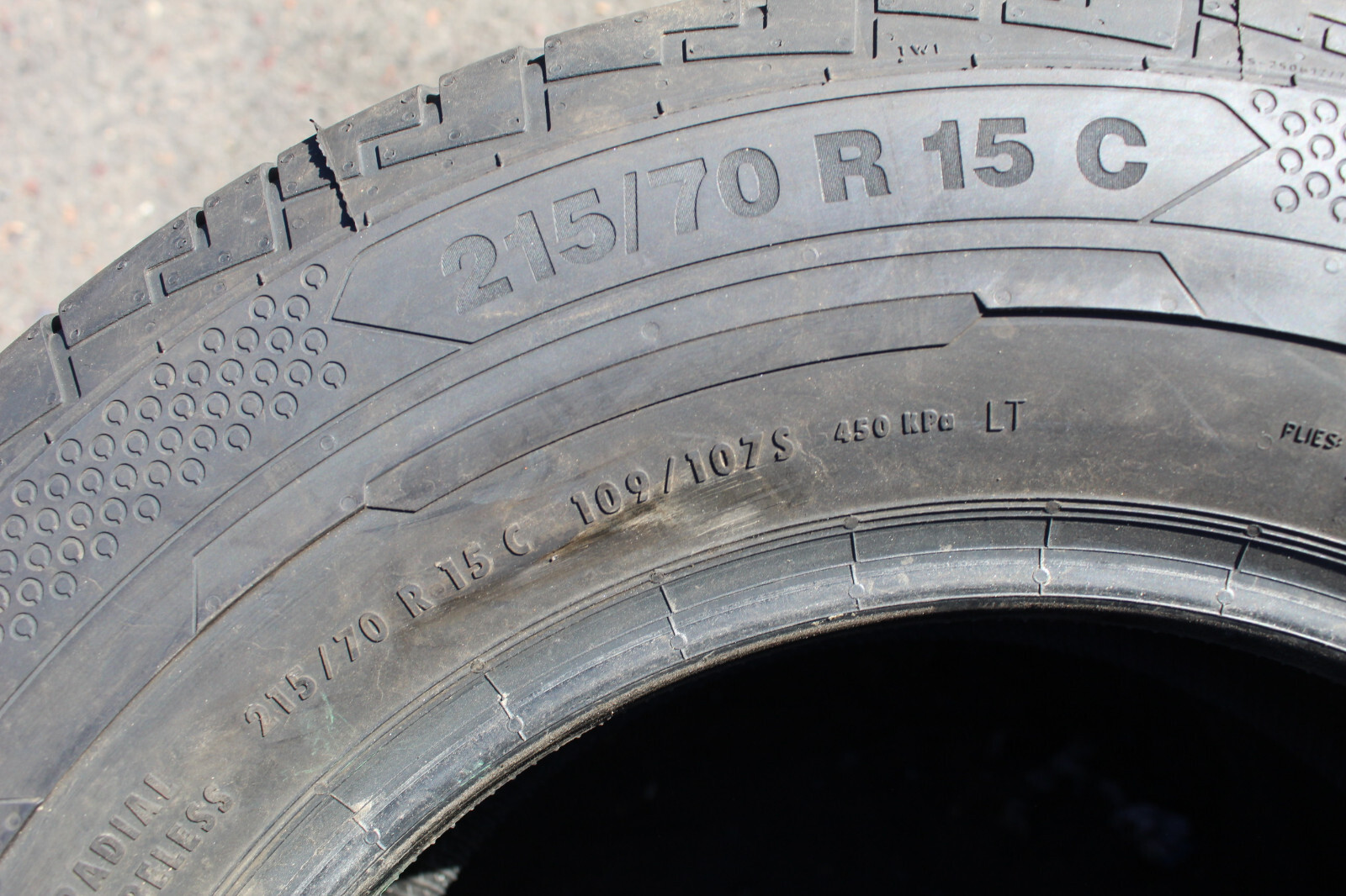 New 215 70 15C Continental, CVC 100, 109/107S, x1 Single (F1_tyres) FO L3369