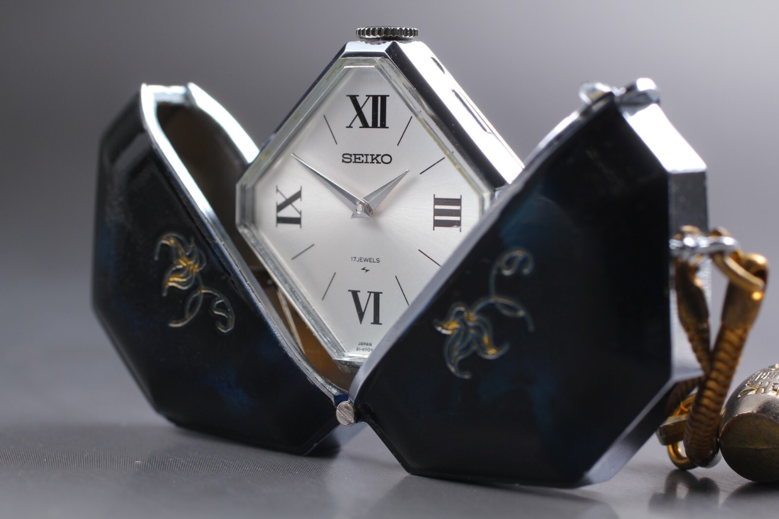 希少！SEIKO セイコー21-7510 桃太郎 手巻き 懐中時計