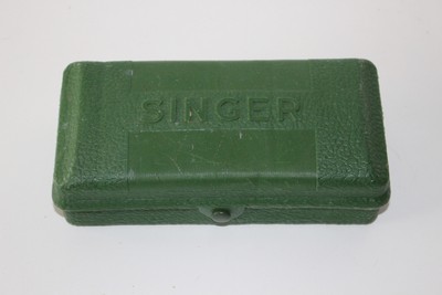 Singer Buttonholer Sewing Machine Attachment w Template Cams Low Straight 160506