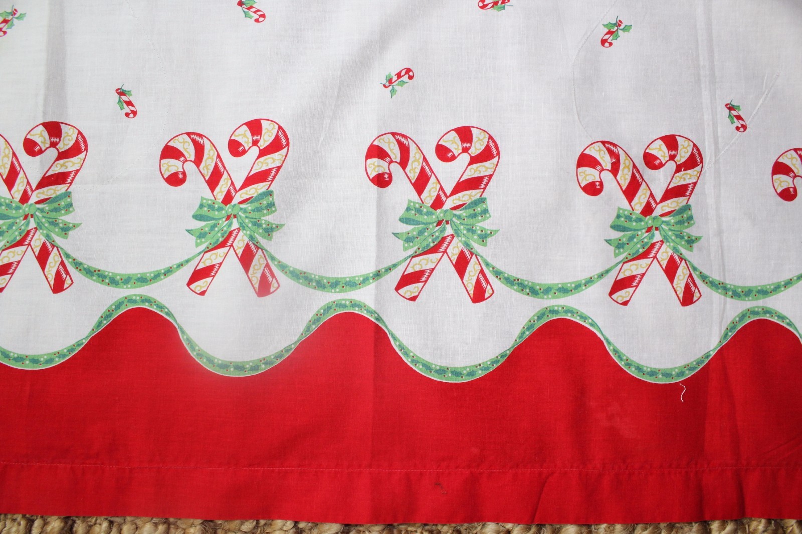 Vintage Christmas Border Design Cotton Fabric-Candy Canes-Bows L16