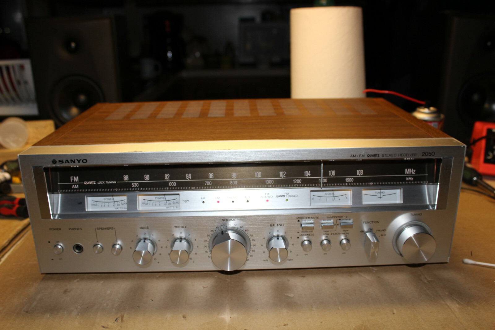 Купить Винтажные стерео-ресиверы Restored Sanyo 2050 Receiver в ...