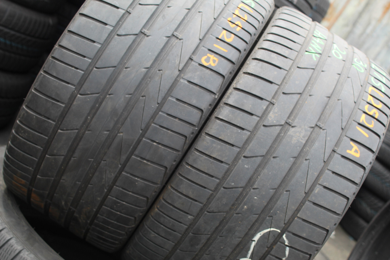 275 30 20 Hankook, XL, AO, 97Y, x2 A Pair 4.5mm (F1_tyres) L2521
