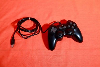Gigaware USB Wired Controller for PC Gaming