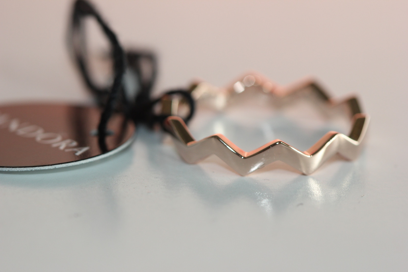 アクセサリー aaa0912 AUTHENTIC NEW PANDORA ROSE™ TIMELESS ZIGZAG RING 187752