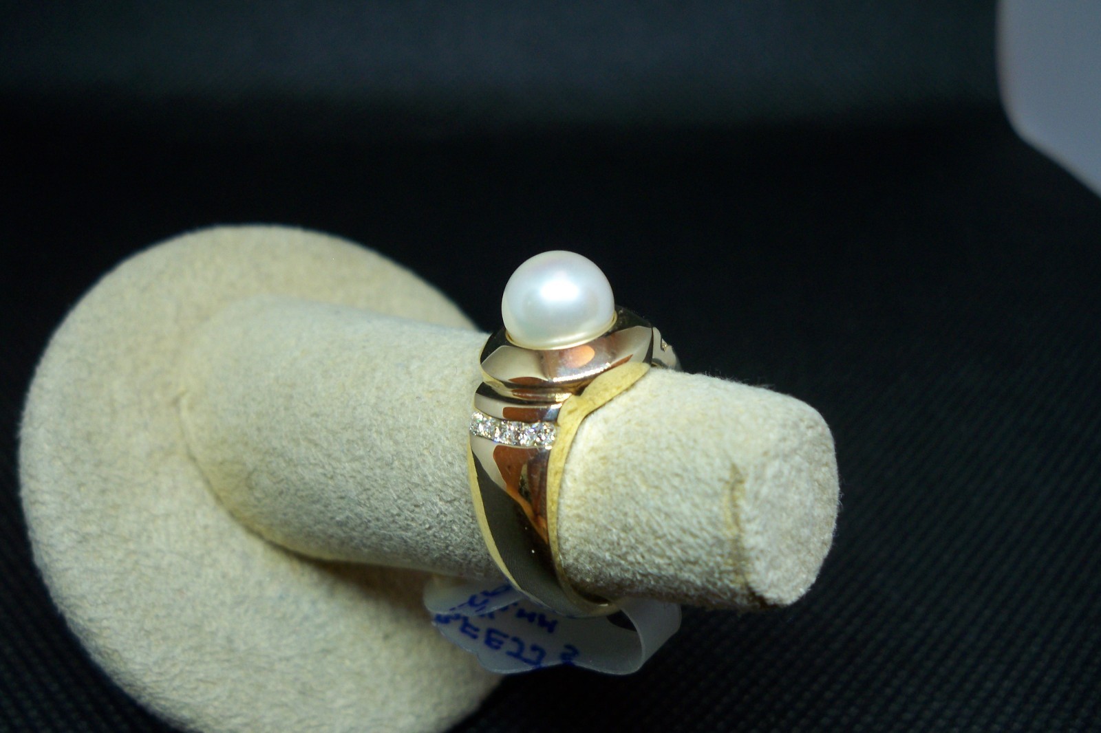 Ladies Ring   Pearl With Diamonds     Custom Made---One Of A Kind
