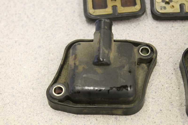 2003 Suzuki Gsxr600 Crankcase Breather Air Reed Valve Release Covers Set GSXR 03 eBay