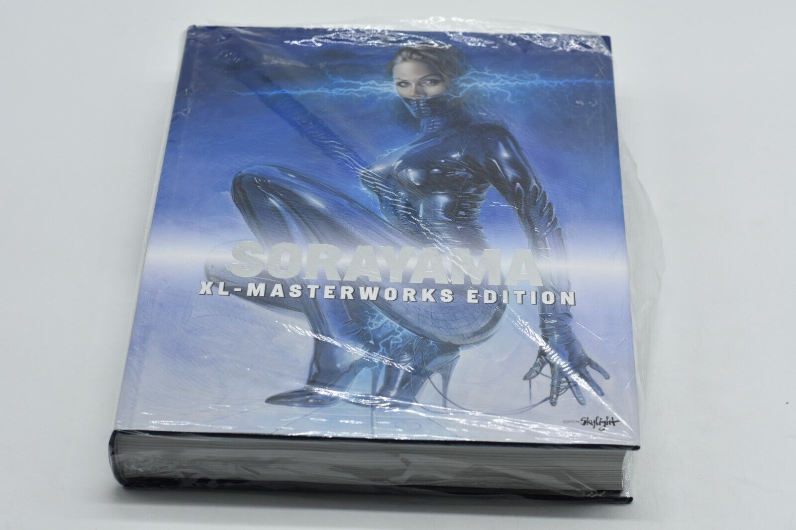 Sorayama XL Masterworks Edition - AUTOGRAPHED - VHTF - RARE Sorayama XL Masterworks Edition - AUTOGRAPHED - VHTF - RARE