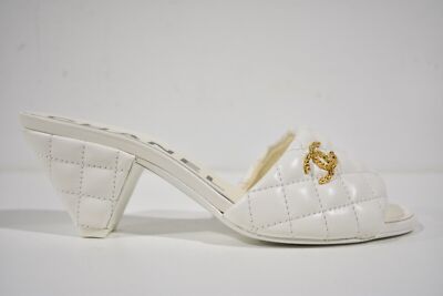 Pre-owned Chanel Rev White Lambskin Quilted Cc Gold Logo Cone Heel Mule Slide Sandal 37.5