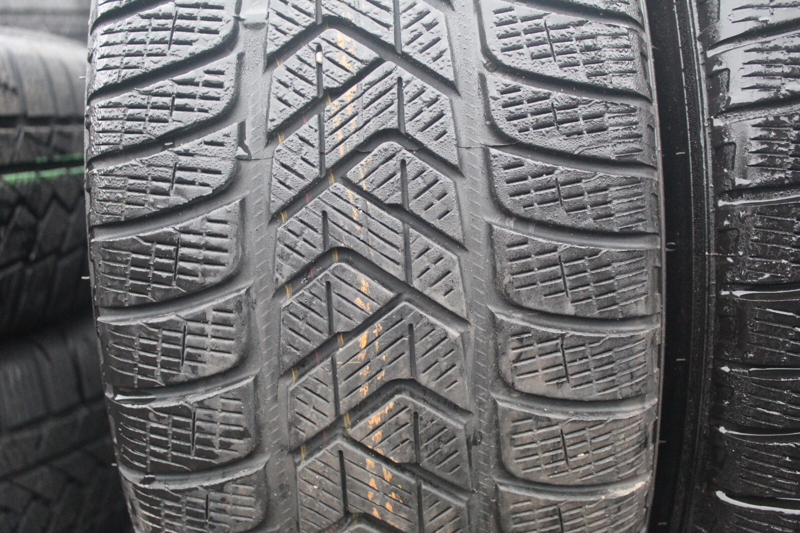 235 60 18 Pirelli, Winter, M+S, N0, 103V, x2 A Pair 6.7mm (F1_tyres) L3186